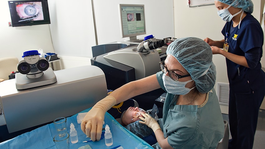 A Complete Guide on Laser Eye Surgery For First Timers