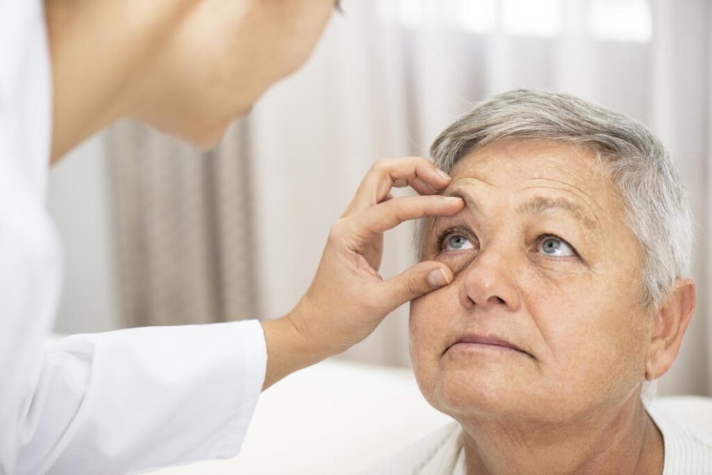 Don’t know if you should undergo cataract surgery?